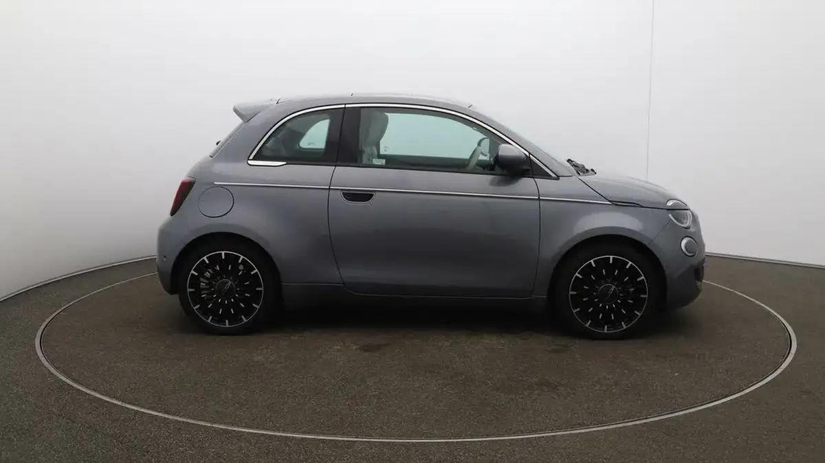 2022-fiat-500-e-la-prima-big-43