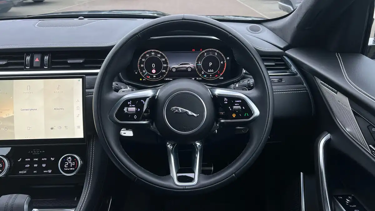 2024-jaguar-f-pace-20-d200-r-dynamic-hse-black-big-14