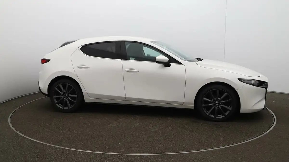 2022-mazda-mazda3-20-sport-lux-122ps-hatchback-5d-auto-big-40