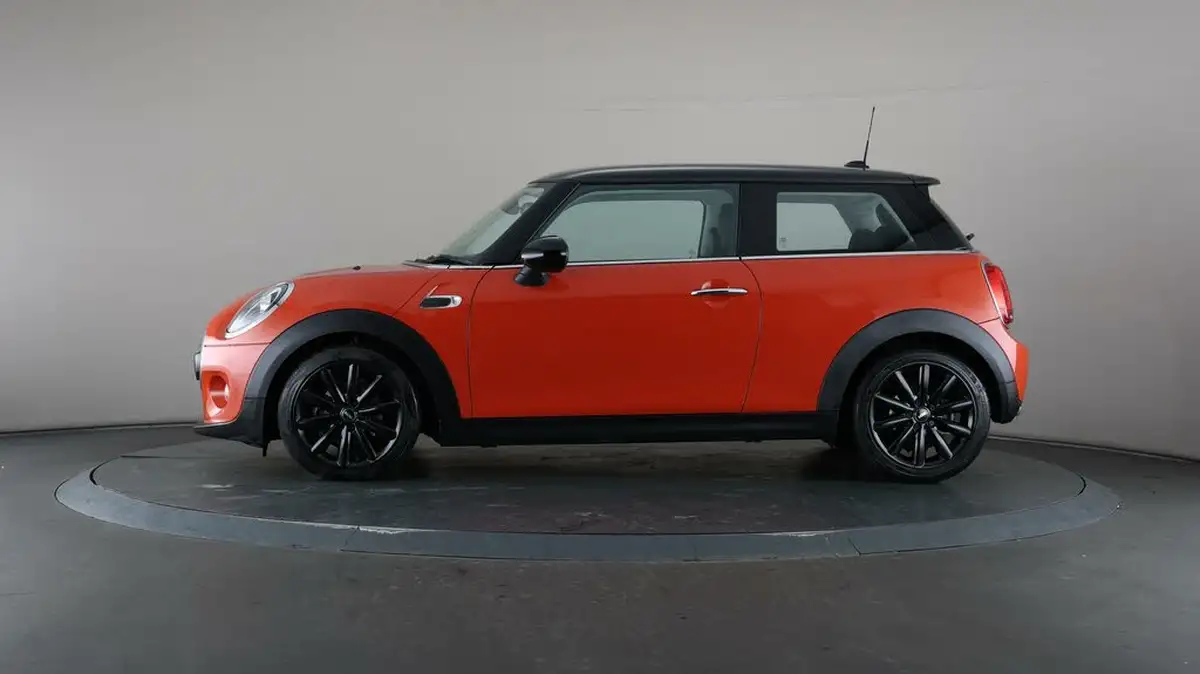 2019-mini-cooper-15-cooper-classic-ss-hatchback-3d-auto-big-34