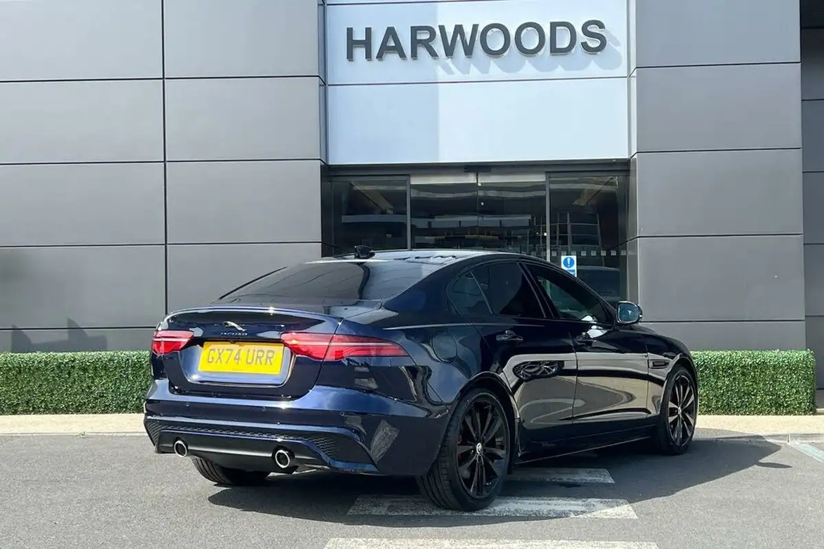 2024-jaguar-xe-20-p250-r-dynamic-hse-black-big-5