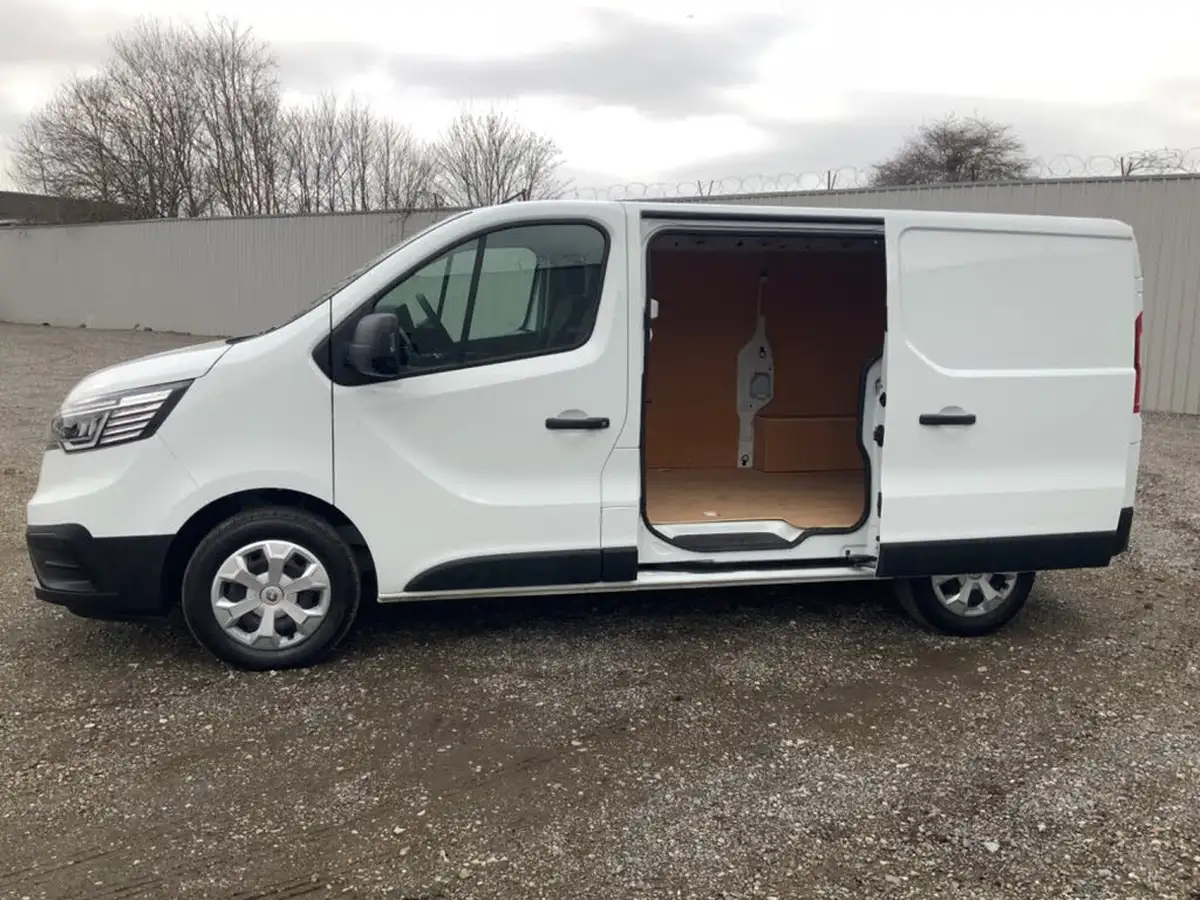 2023-renault-trafic-20dci-sl30-130-advance-eu6d-big-4