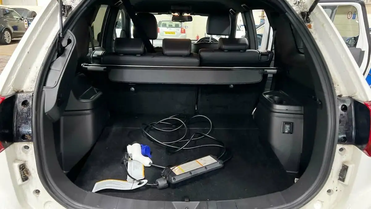 2019-mitsubishi-outlander-24-4h-phev-big-9