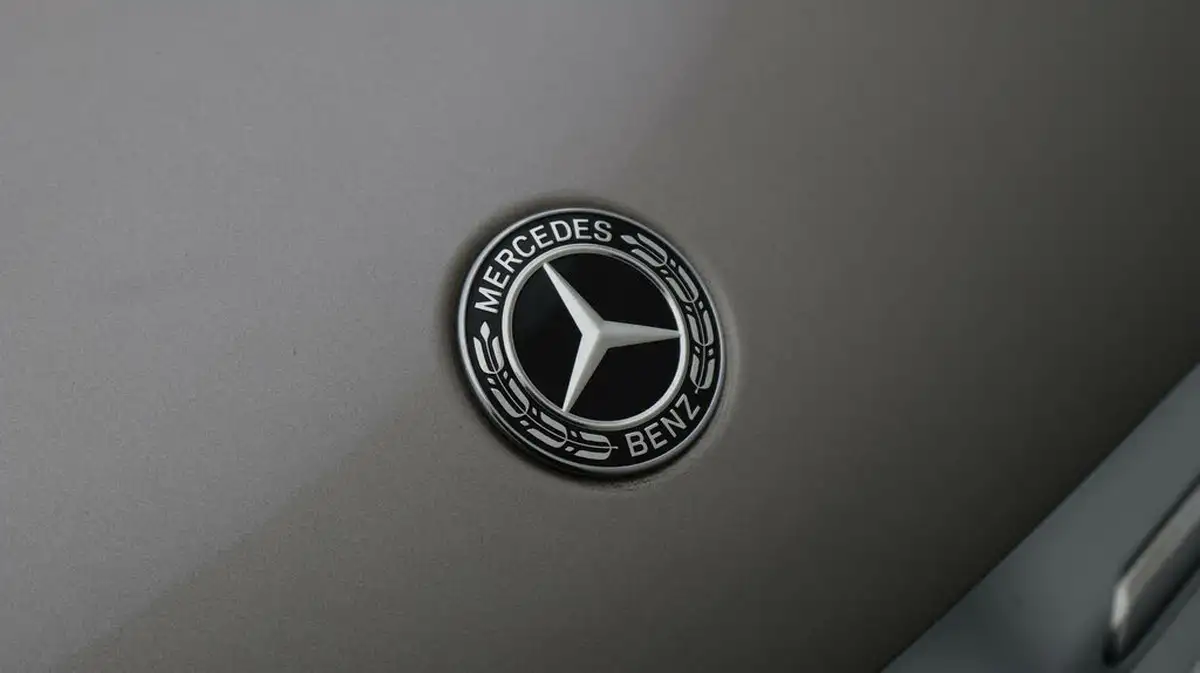 2020-mercedes-benz-glc-class-20-glc300-sport-big-23