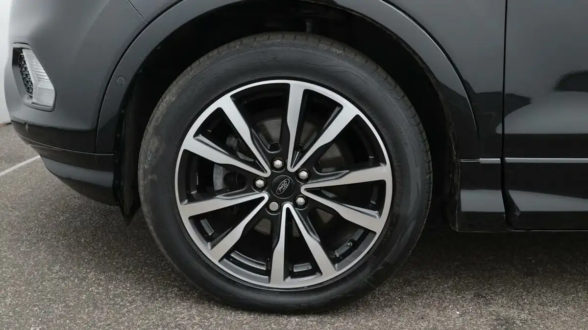 2019-ford-kuga-15tdci-st-line-ss-big-18