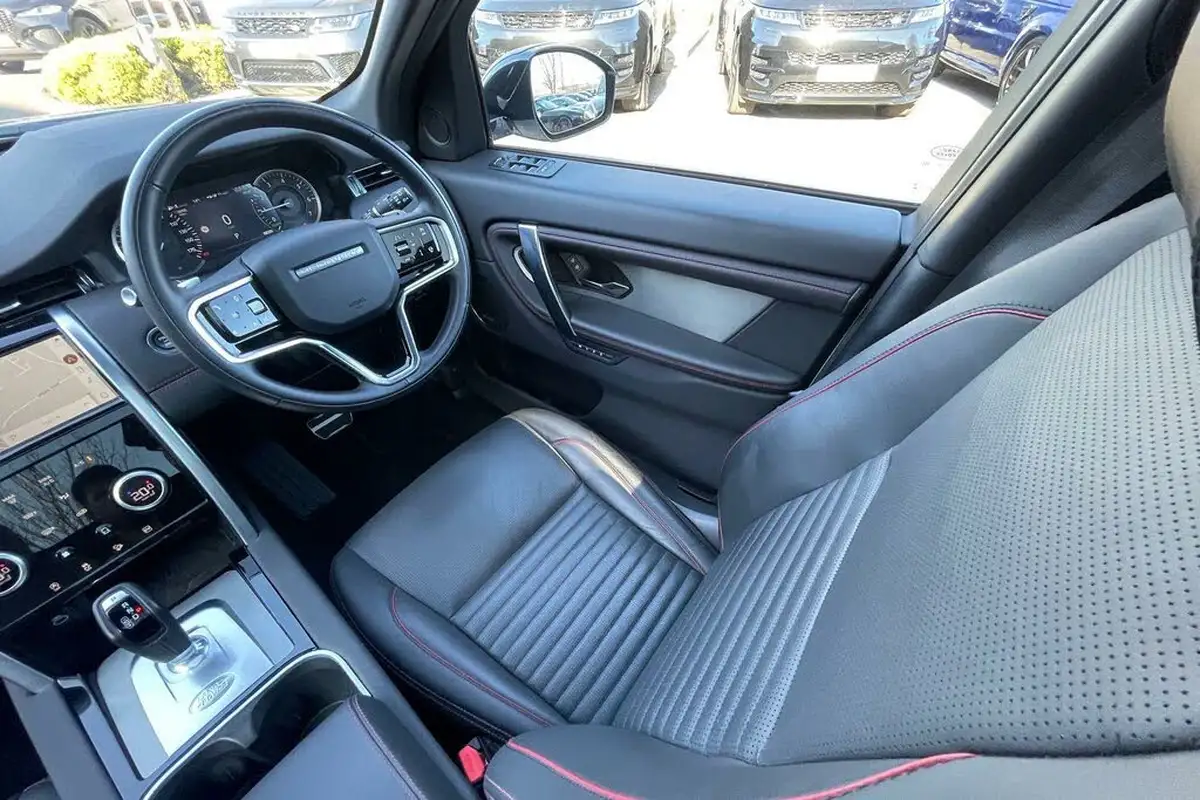 2022-land-rover-discovery-sport-15-p300e-r-dynamic-hse-big-13