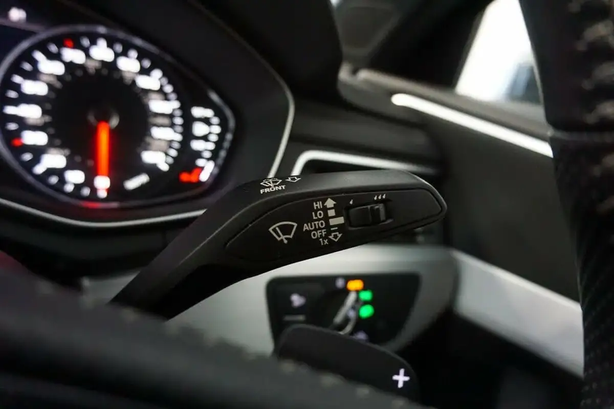 2017-audi-a4-20-tfsi-s-line-tronic-big-37