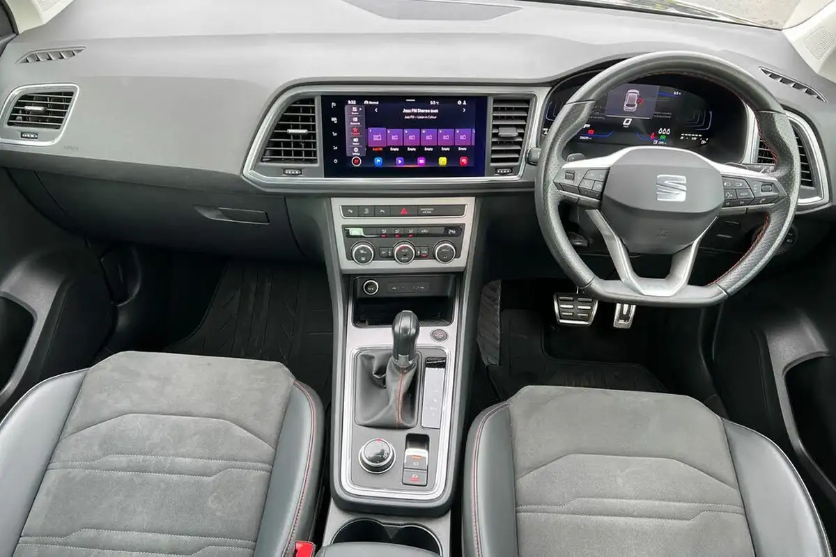 2023-seat-ateca-15-ecotsi-fr-dsg-big-15