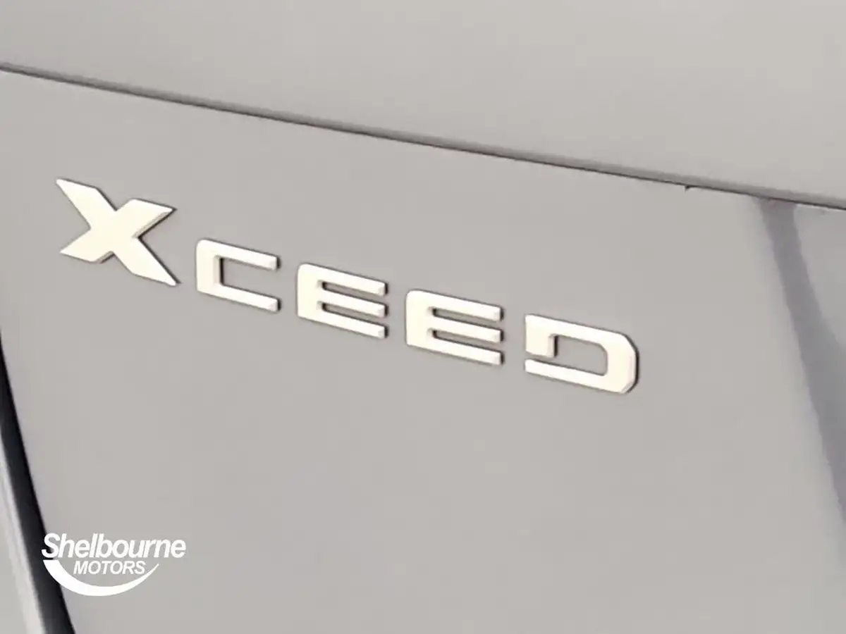 2024-kia-xceed-15-t-gdi-3-dct-big-25