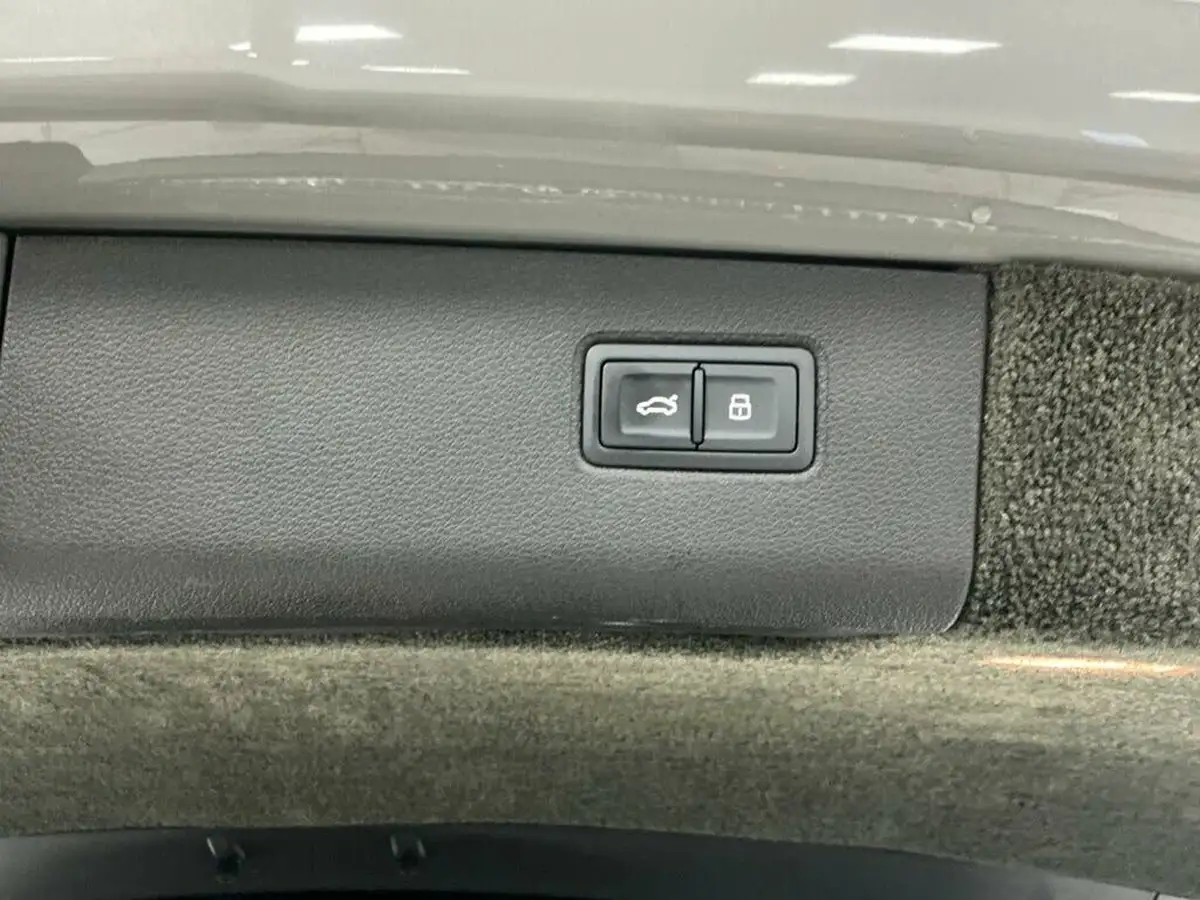 2021-bentley-bentayga-40-v8-big-56