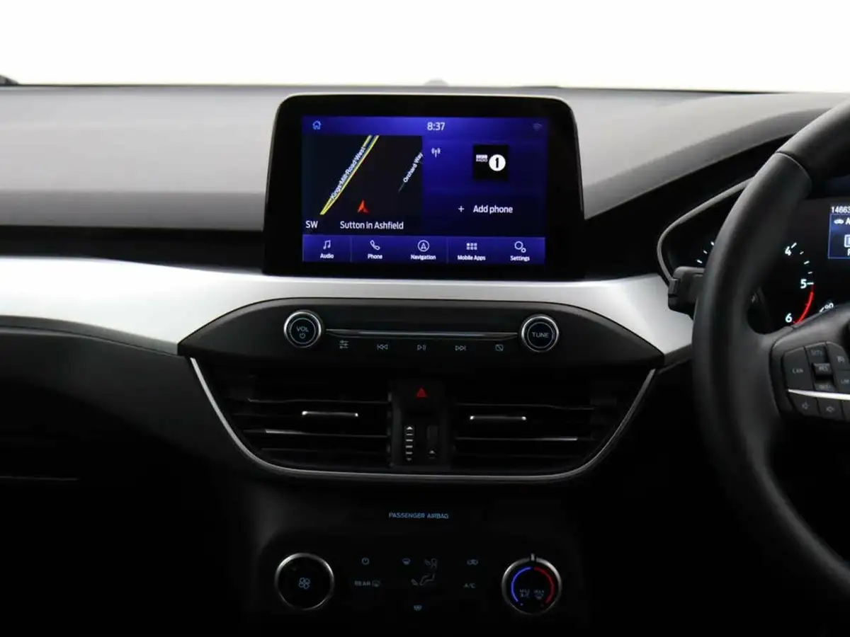 2020-ford-focus-15-zetec-120ps-estate-big-6