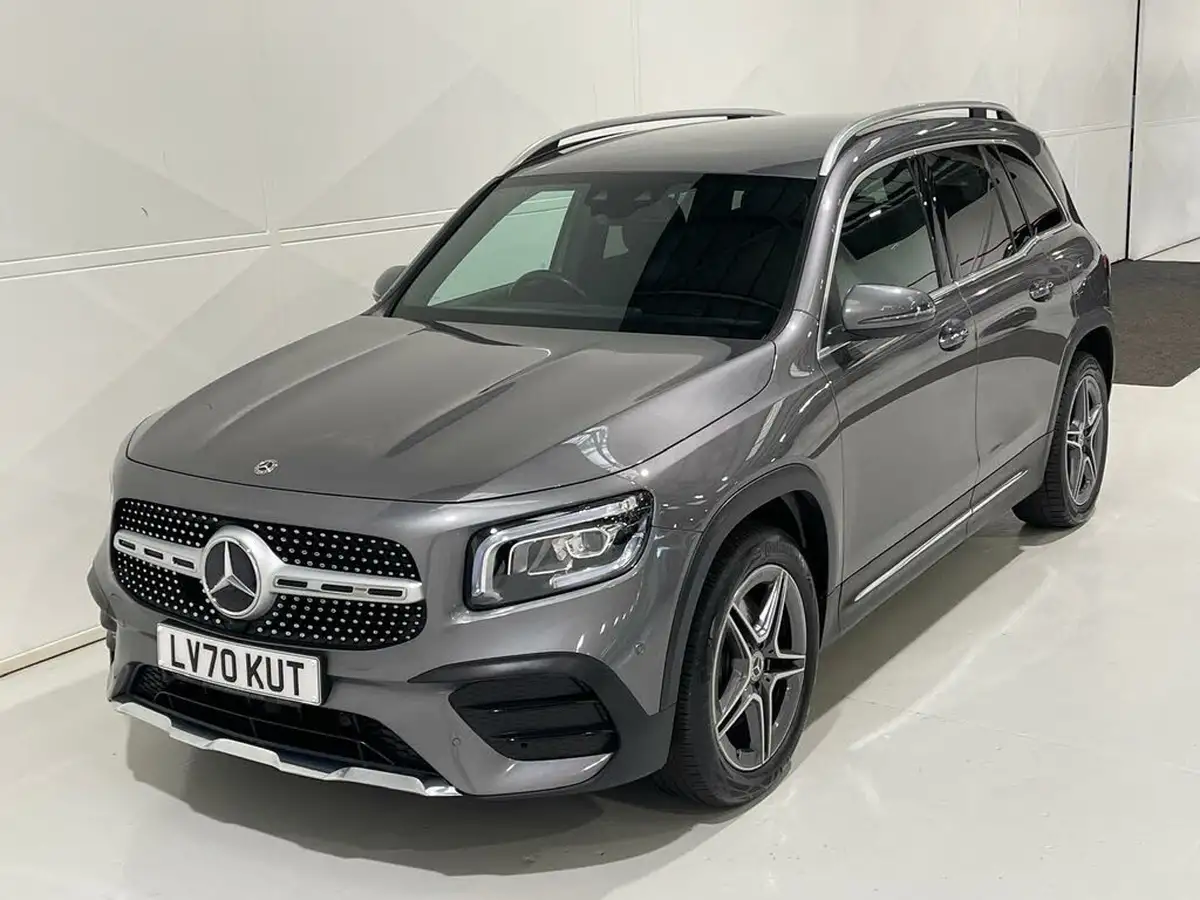 2020-mercedes-benz-glb-class-20d-glb220d-amg-line-premium-5-big-15