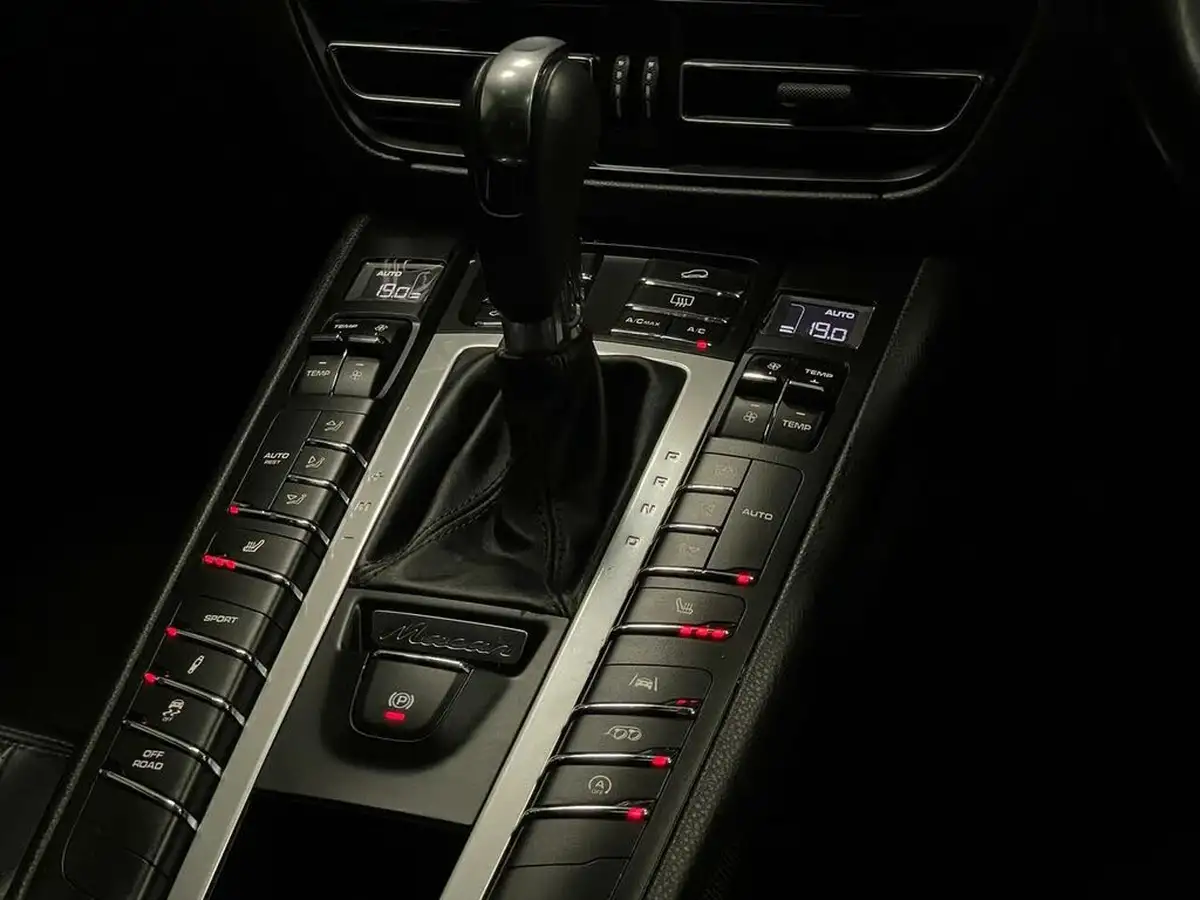 2020-porsche-macan-29-v6-gts-big-20