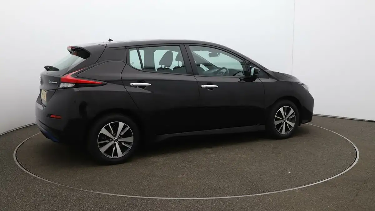 2022-nissan-leaf-e-acenta-big-49