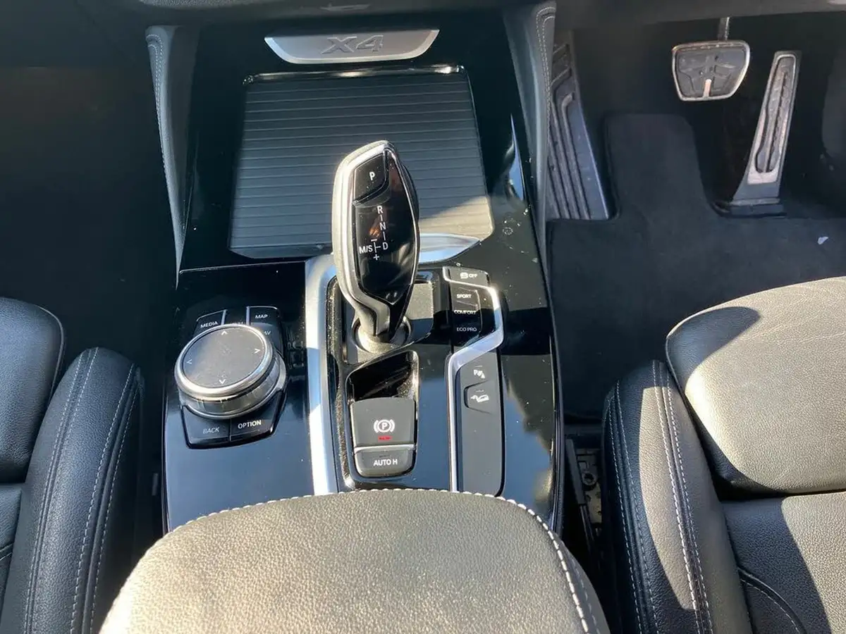 2021-bmw-x4-30td-xdrive-30d-m-sport-mht-big-16