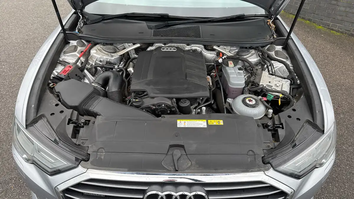 2021-audi-a6-saloon-20-50-tfsi-e-sport-big-11