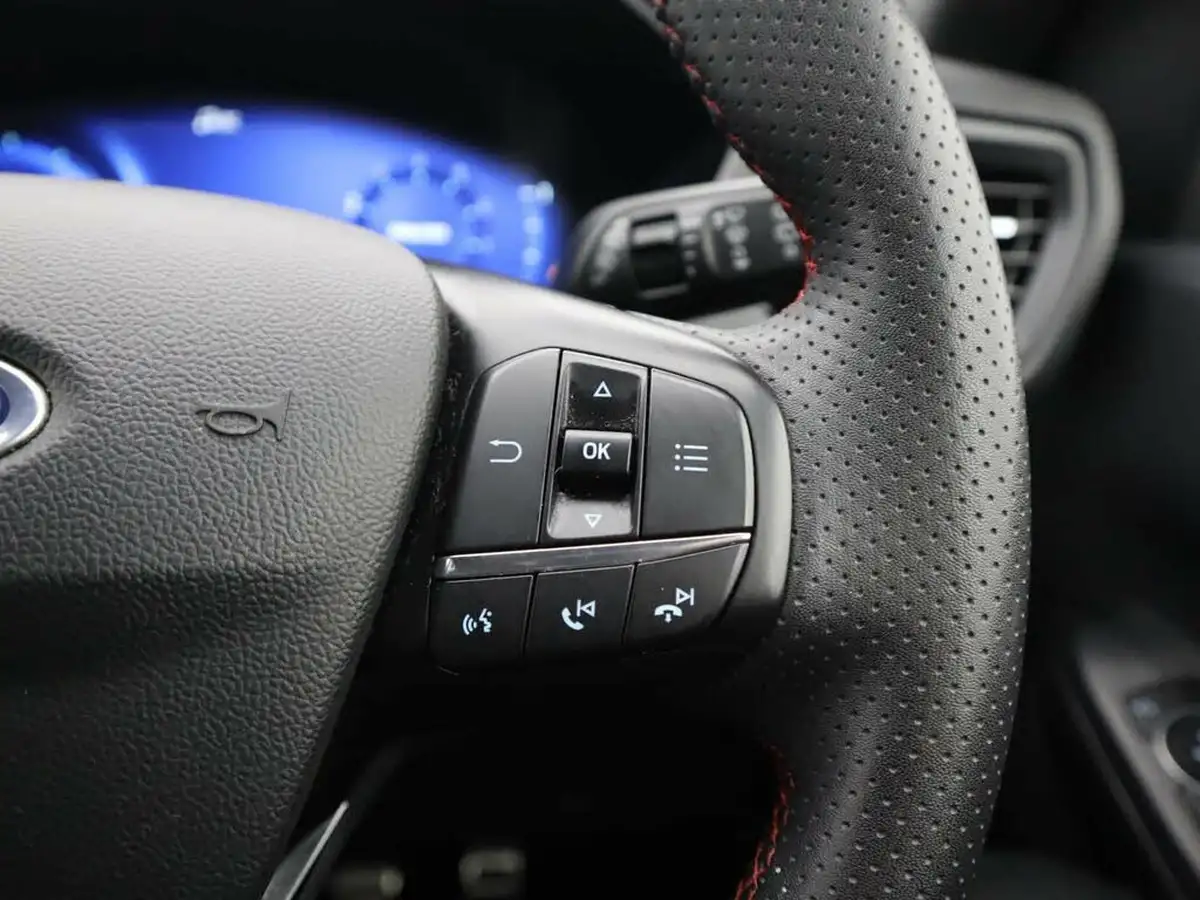 2020-ford-kuga-15t-st-line-x-big-37