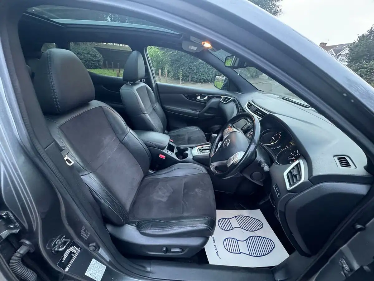 2017-nissan-qashqai-12-dig-t-n-vision-18in-xtronic-cvt-big-12