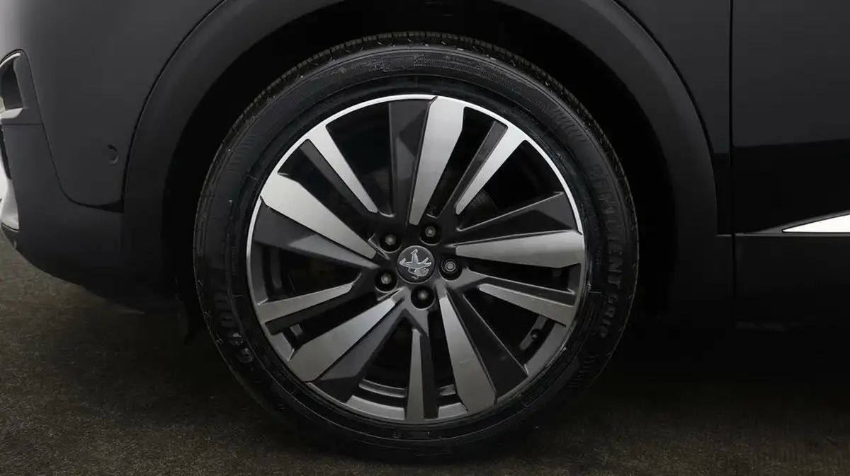 2019-peugeot-5008-suv-15-bluehdi-gt-line-premium-big-17