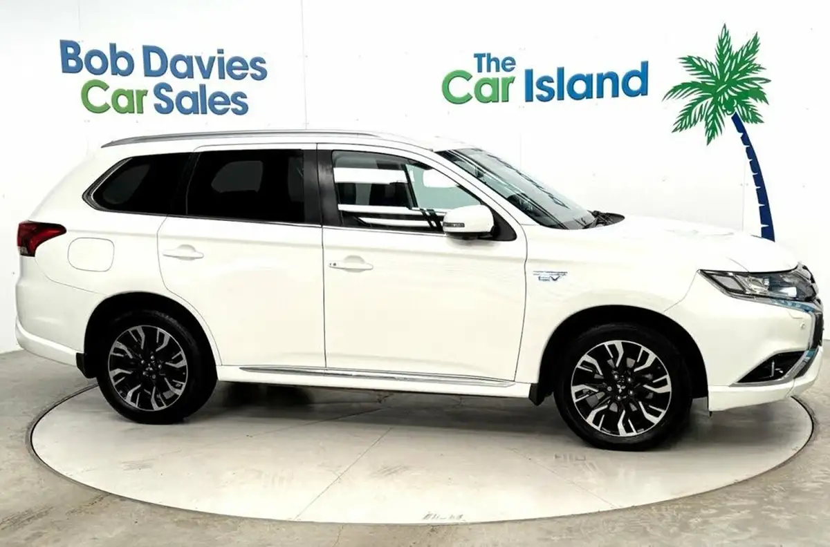 2018-mitsubishi-outlander-20-4hs-phev-5st-big-10