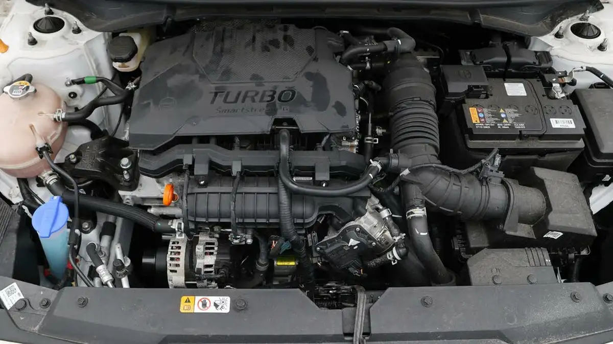 2024-hyundai-i20-10-t-gdi-advance-big-19