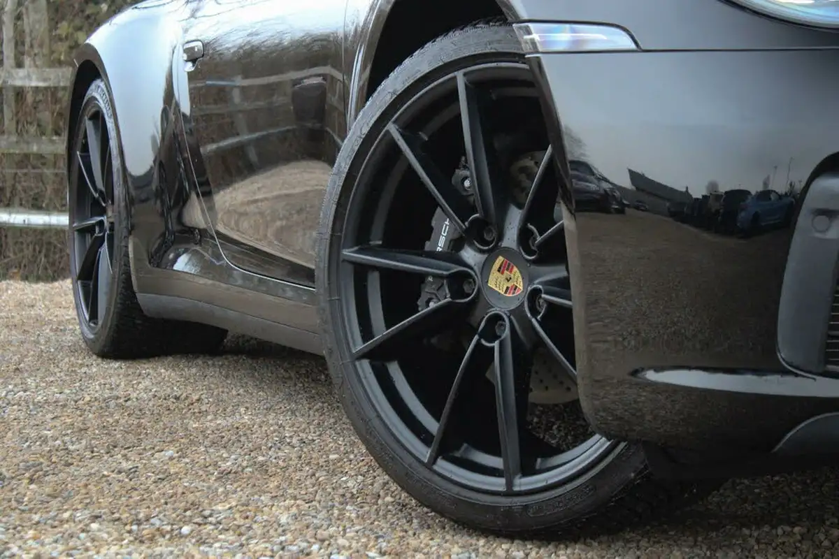 2020-porsche-911-30-carrera-coupe-big-7