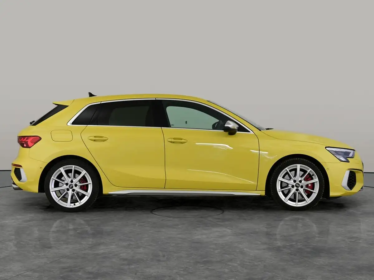 2022-audi-s3-20-tfsi-sportback-5d-big-4