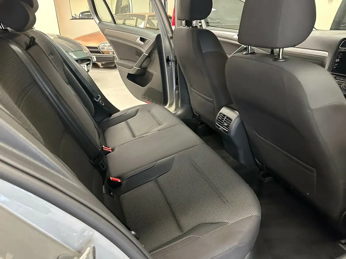 2019-volkswagen-golf-e-e-golf-big-9
