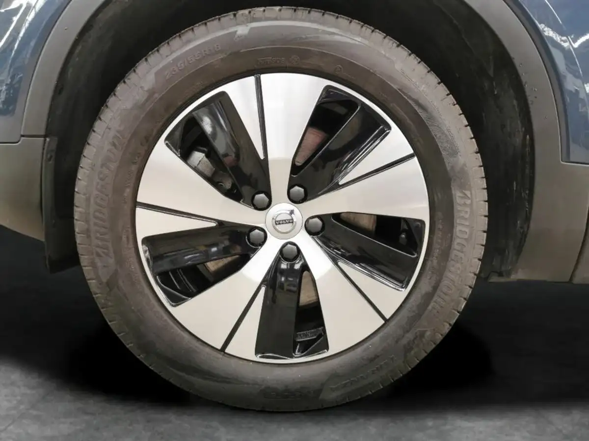 2022-volvo-xc40-15-t4-inscription-expression-big-23
