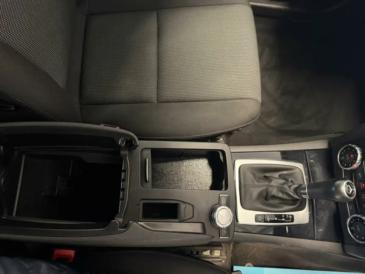 2012-mercedes-benz-c-class-18-c180-se-edition-125-156ps-blueefficiency-saloon-4d-7g-tronic-big-26