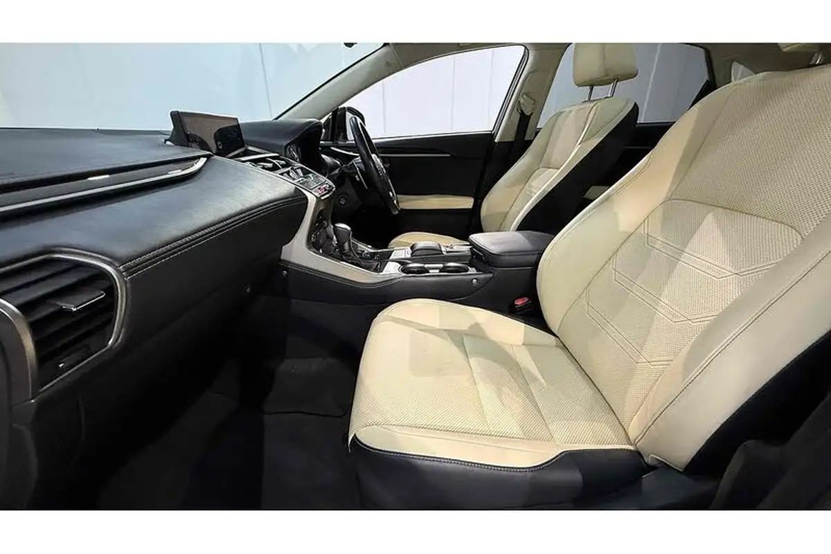 2020-lexus-nx-300h-25-takumi-sunroof-big-27