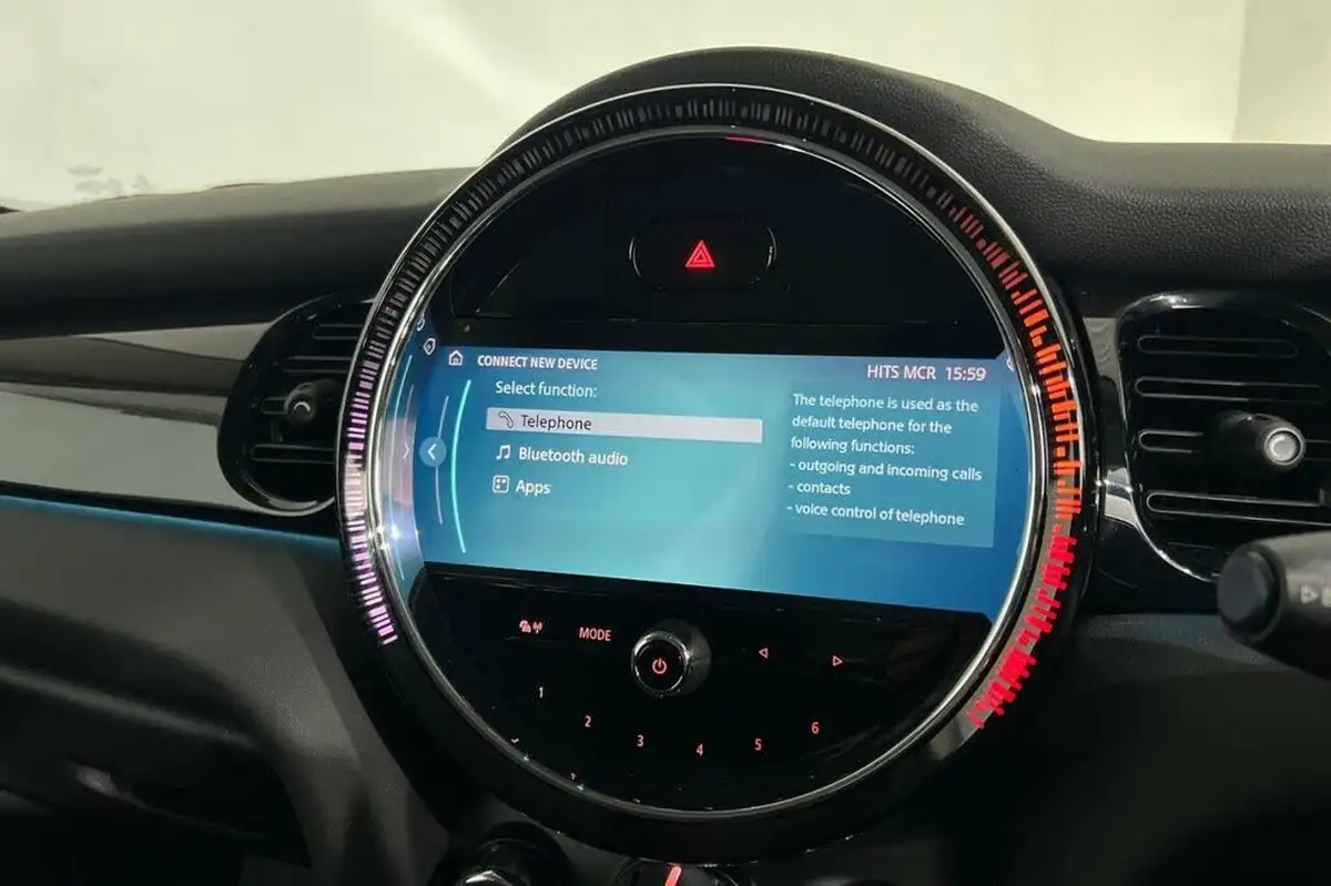 2021-mini-cooper-15-cooper-classic-hatchback-3d-big-30