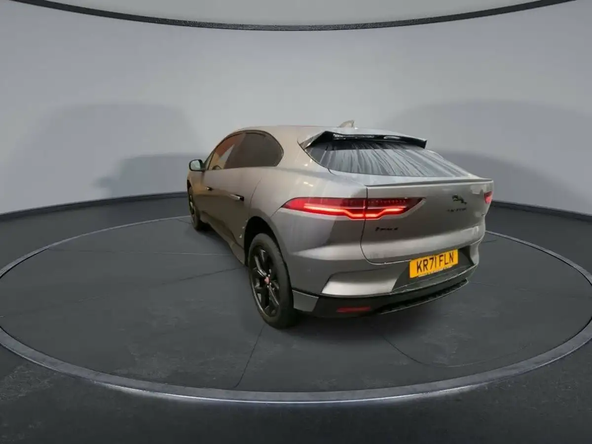 2021-jaguar-i-pace-ev400-black-big-16