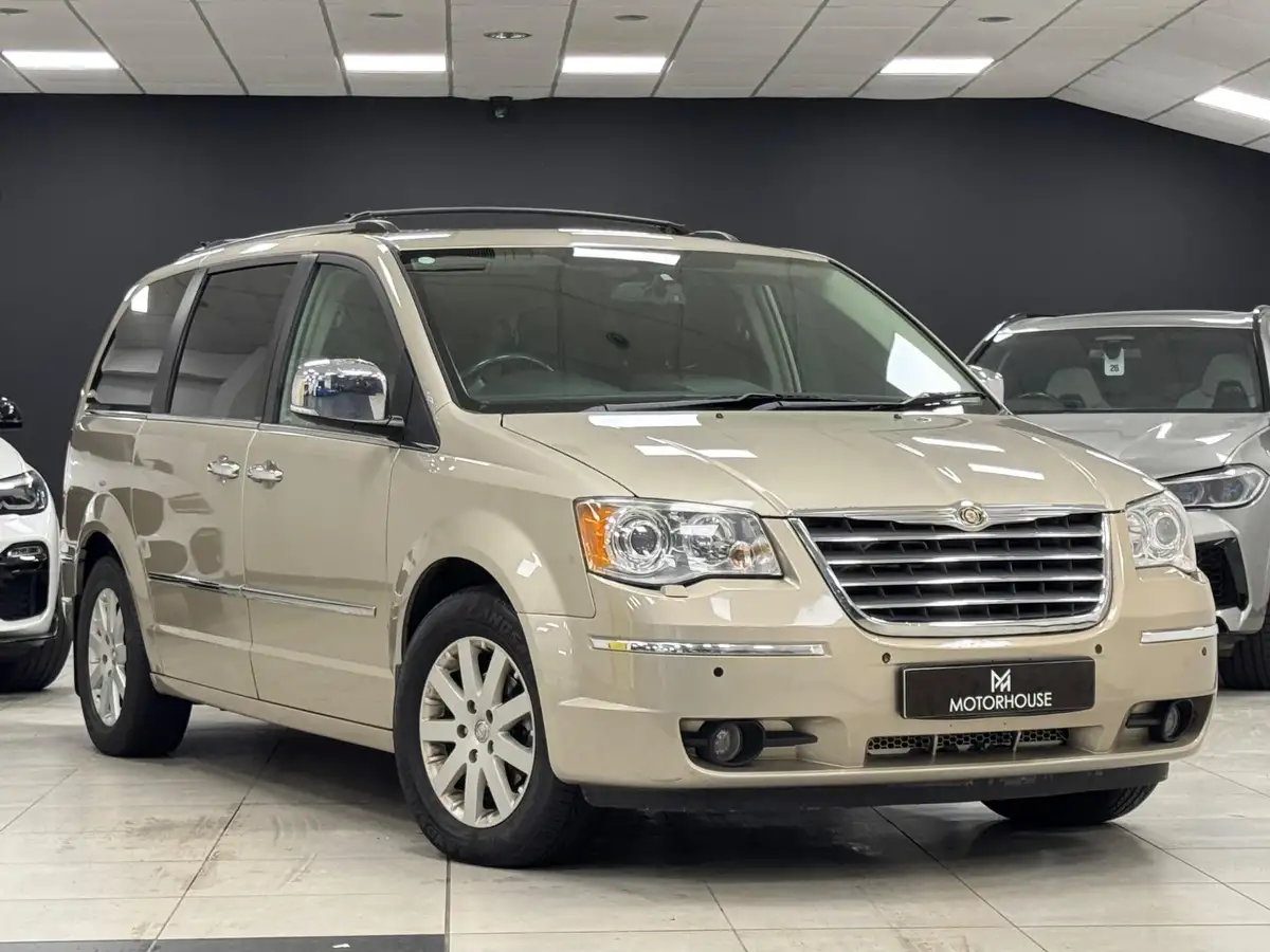 2009-chrysler-grand-voyager-28td-limited-big-0