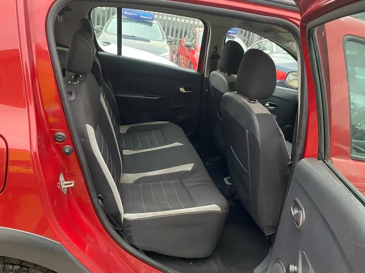2017-dacia-sandero-stepway-15dci-ambiance-big-10