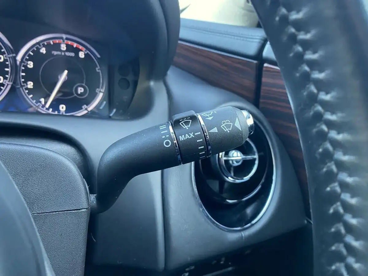 2013-jaguar-xj-series-30td-xj-portfolio-swb-ss-auto-big-64