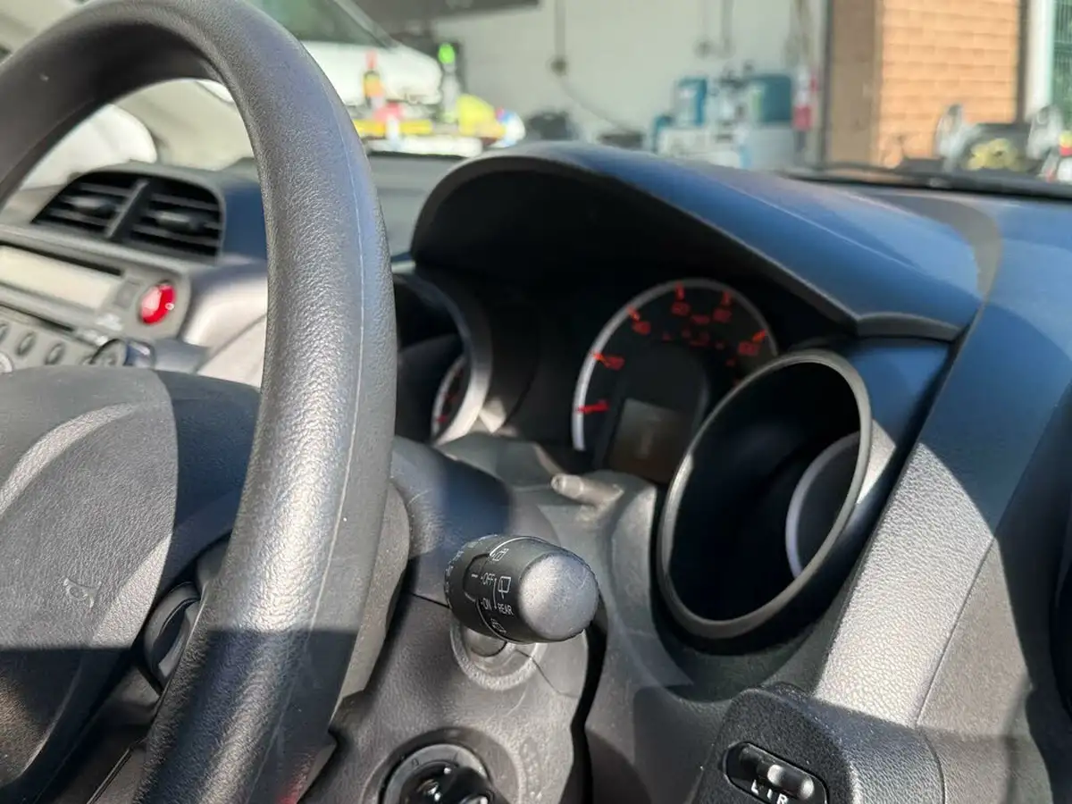 2013-honda-jazz-12-s-big-46