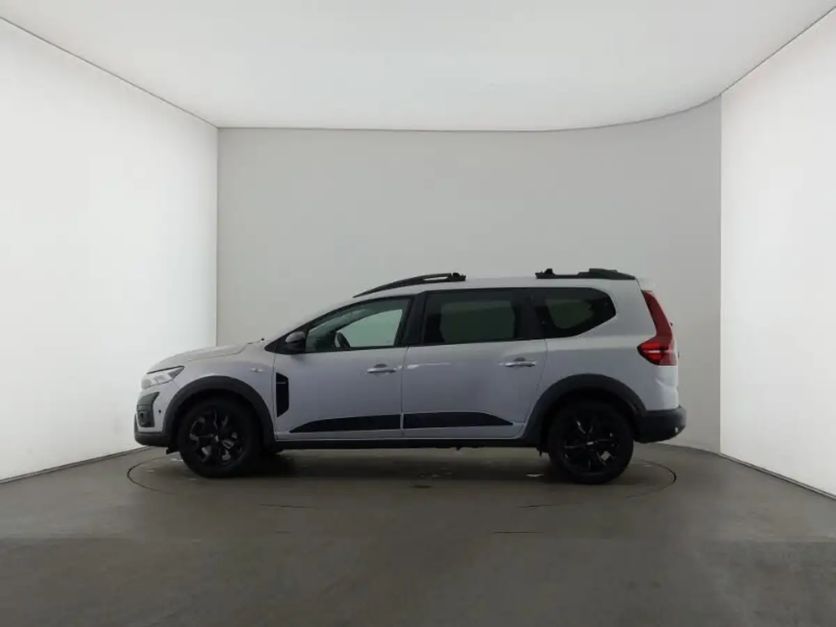 2023-dacia-jogger-10-tce-extreme-se-big-3