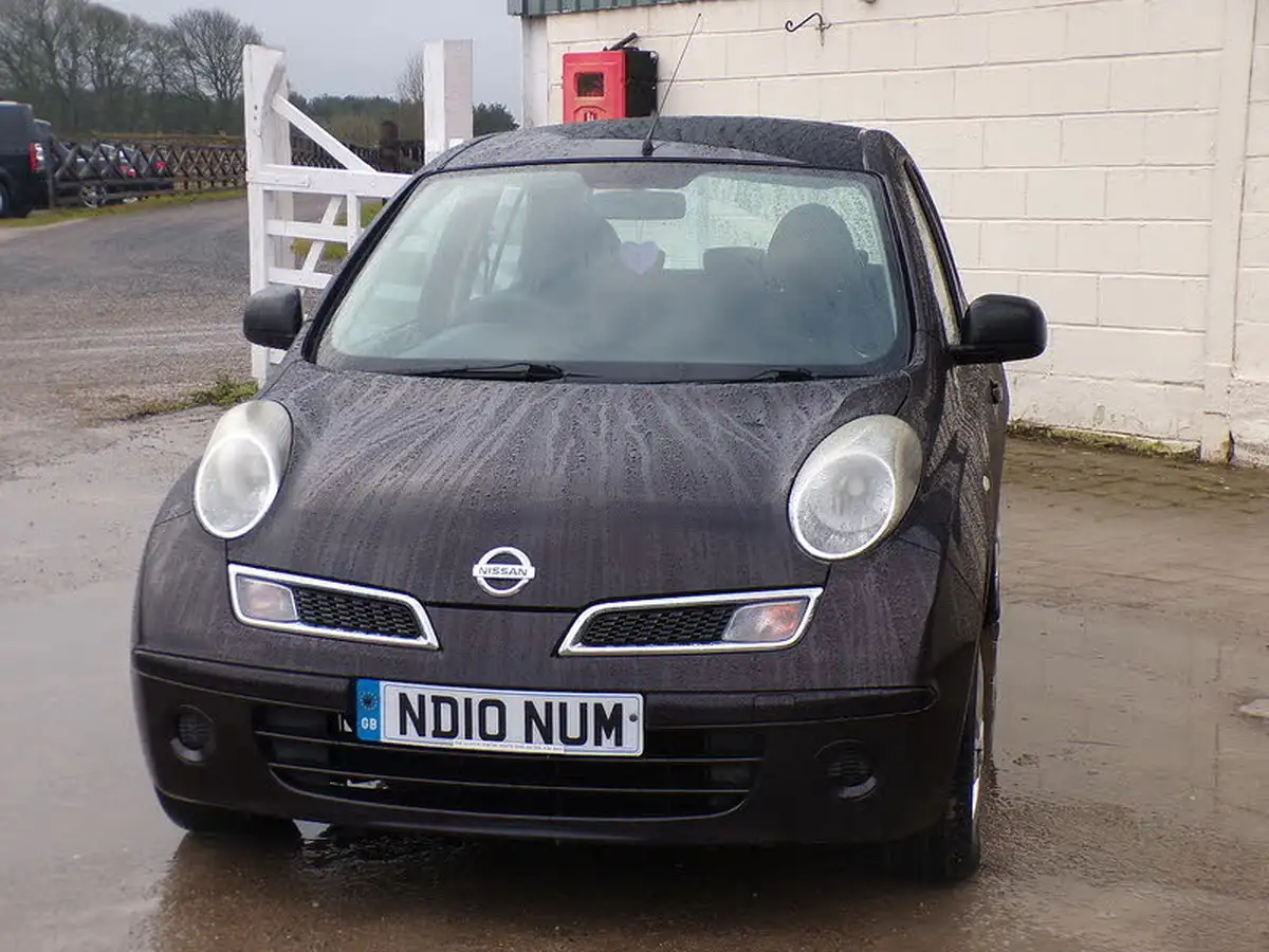 2010-nissan-micra-12-visia-79bhp-5d-1240cc-big-2