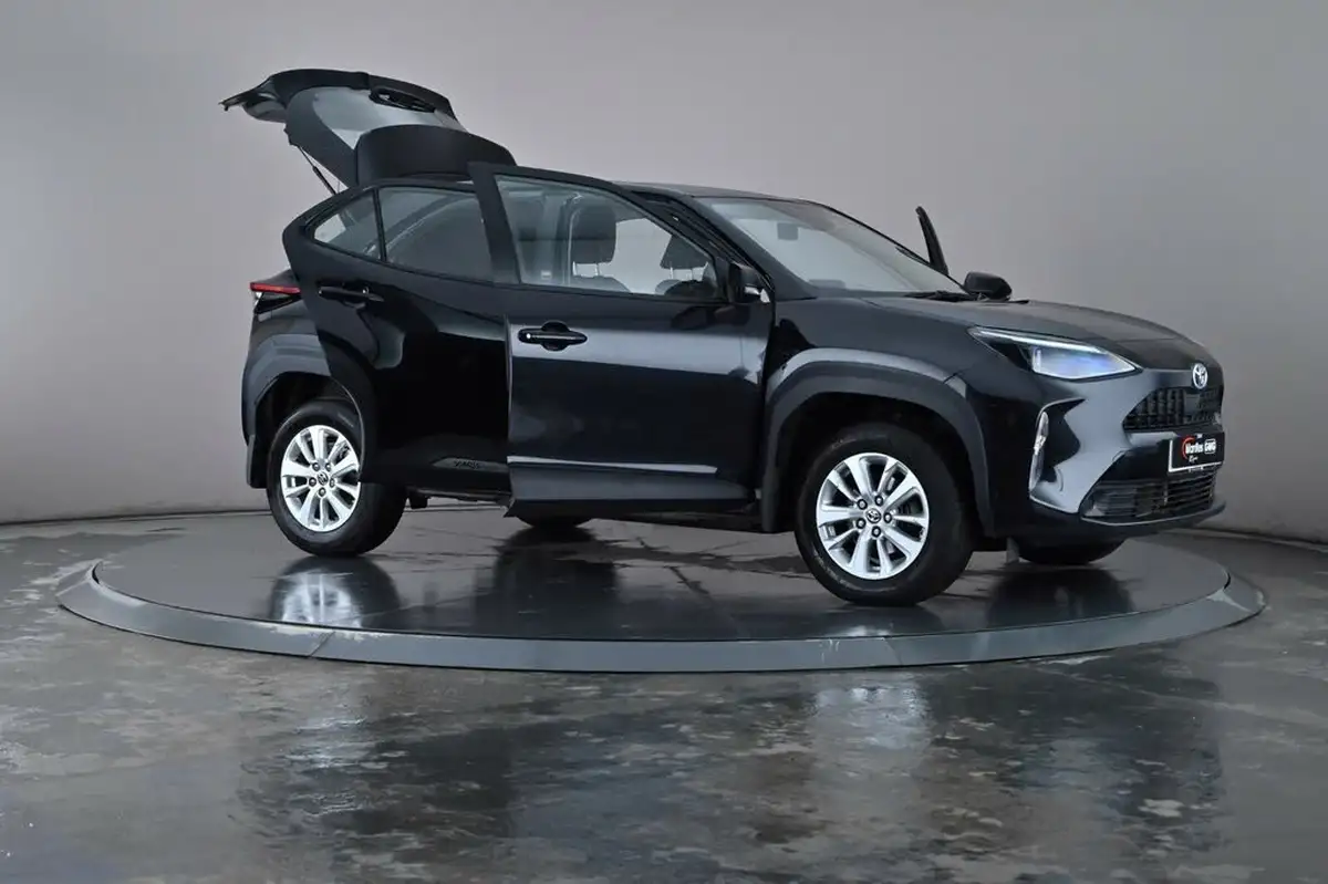 2023-toyota-yaris-cross-15-vvt-i-icon-big-30