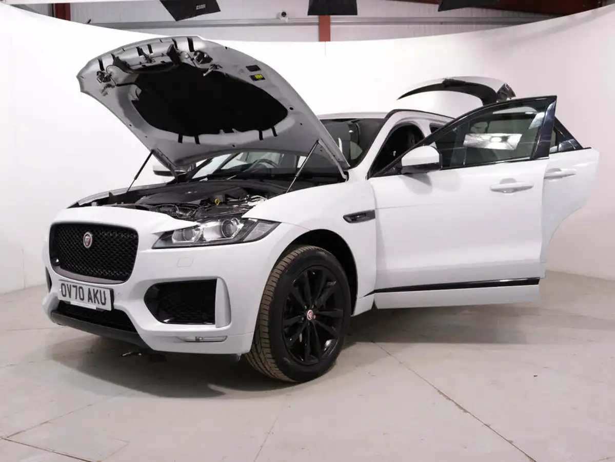 2020-jaguar-f-pace-20-i4d-chequered-flag-240ps-big-44