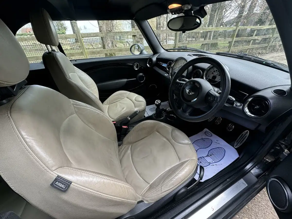 2013-mini-cooper-16-cooper-s-convertible-2d-big-52