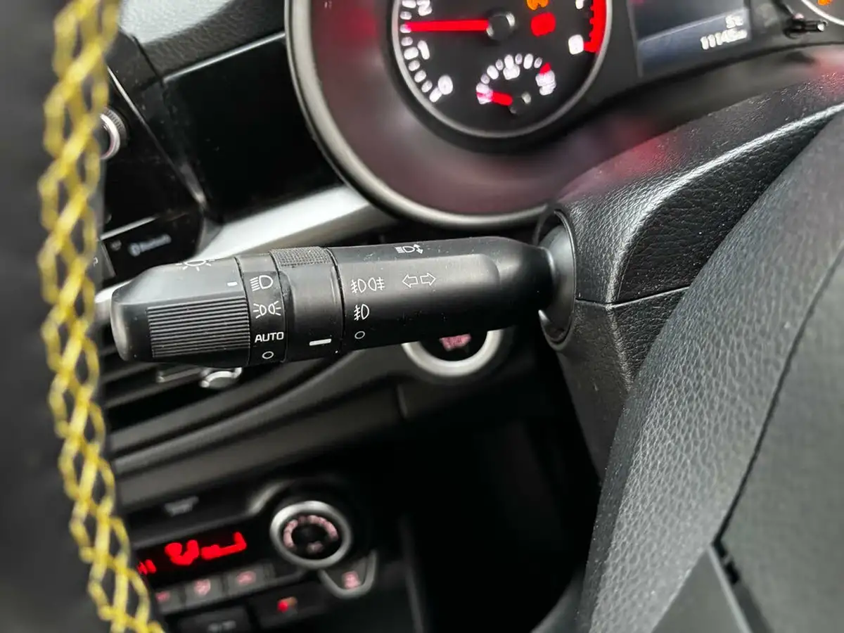 2023-kia-picanto-10-x-line-s-big-14