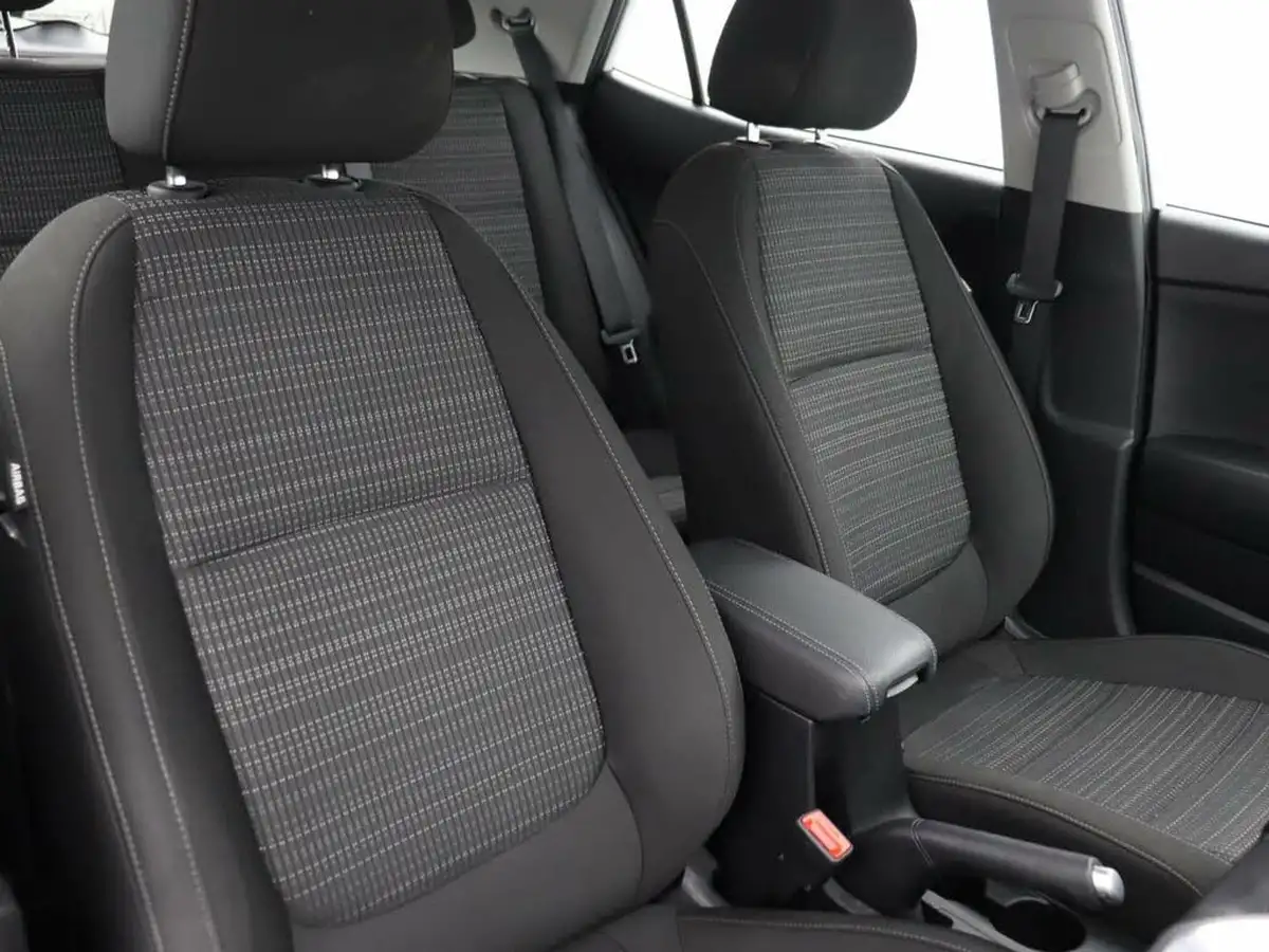 2019-kia-stonic-10-t-gdi-2-big-9