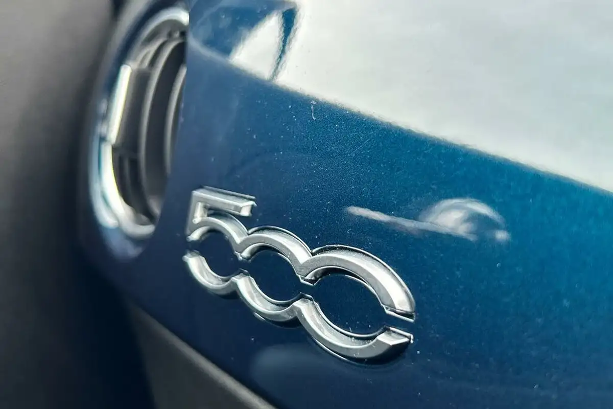 2020-fiat-500-10-launch-edition-big-28