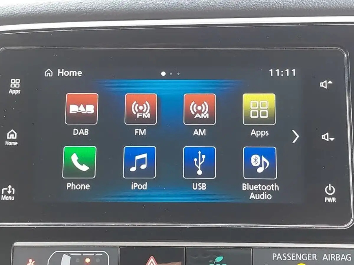 2019-mitsubishi-outlander-24-4h-phev-big-12