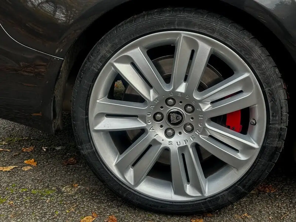 2011-jaguar-xf-50-xfr-big-50