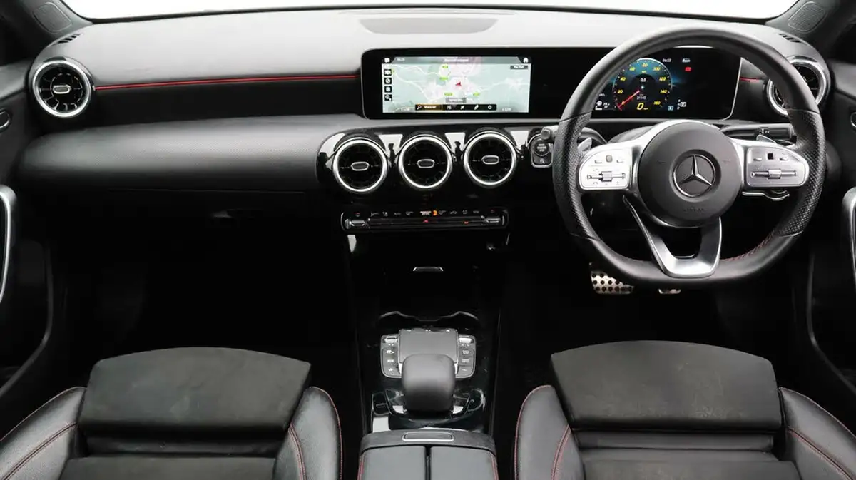 2020-mercedes-benz-a-class-13-a200-amg-line-executive-hatchback-5d-7g-dct-big-13