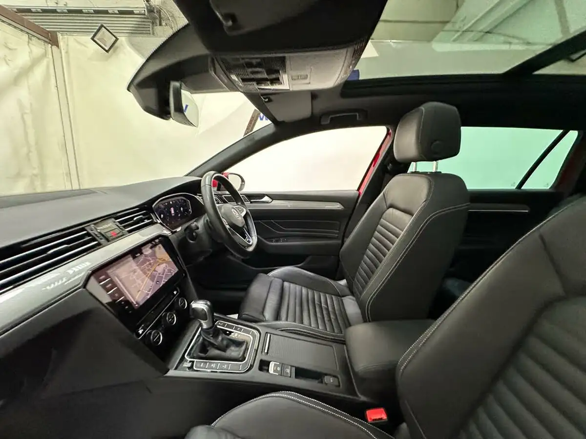 2020-volkswagen-passat-14-tsi-gte-advance-estate-5d-big-28