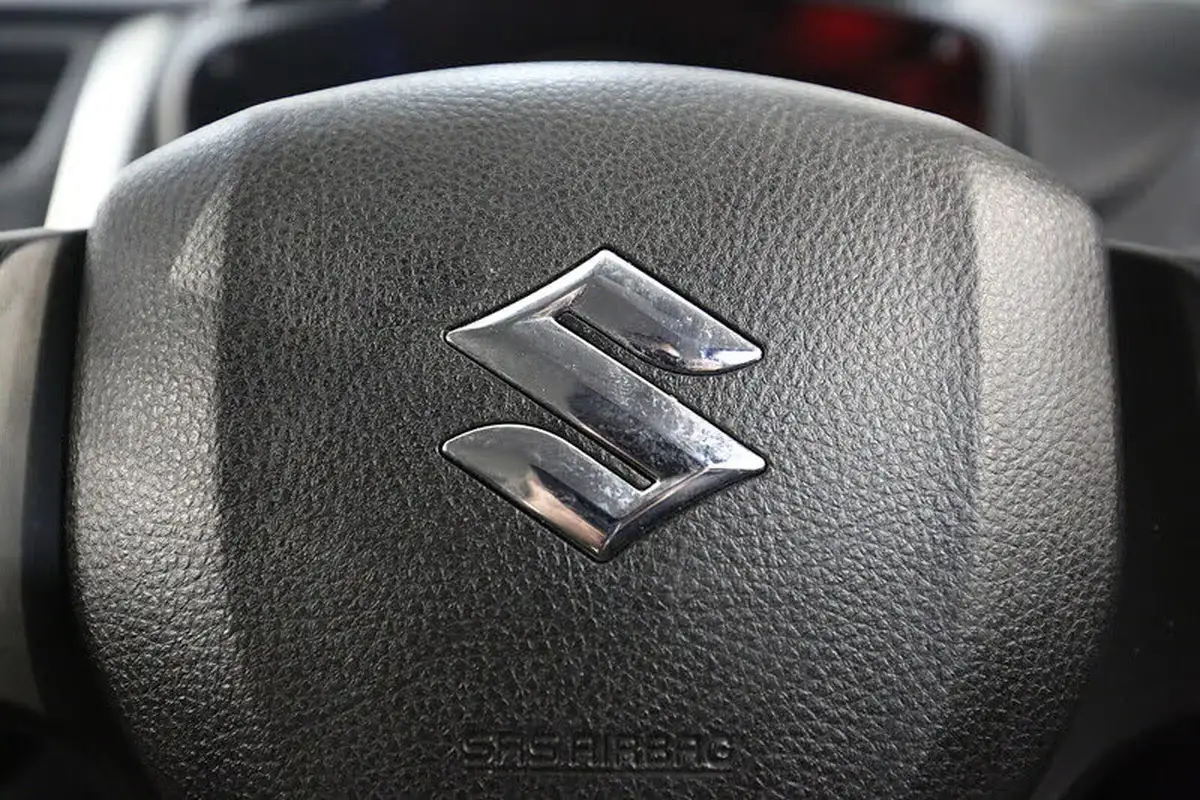 2018-suzuki-celerio-10-sz4-ags-big-39
